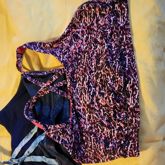 Lululemon bundle - Picture 2 of 5